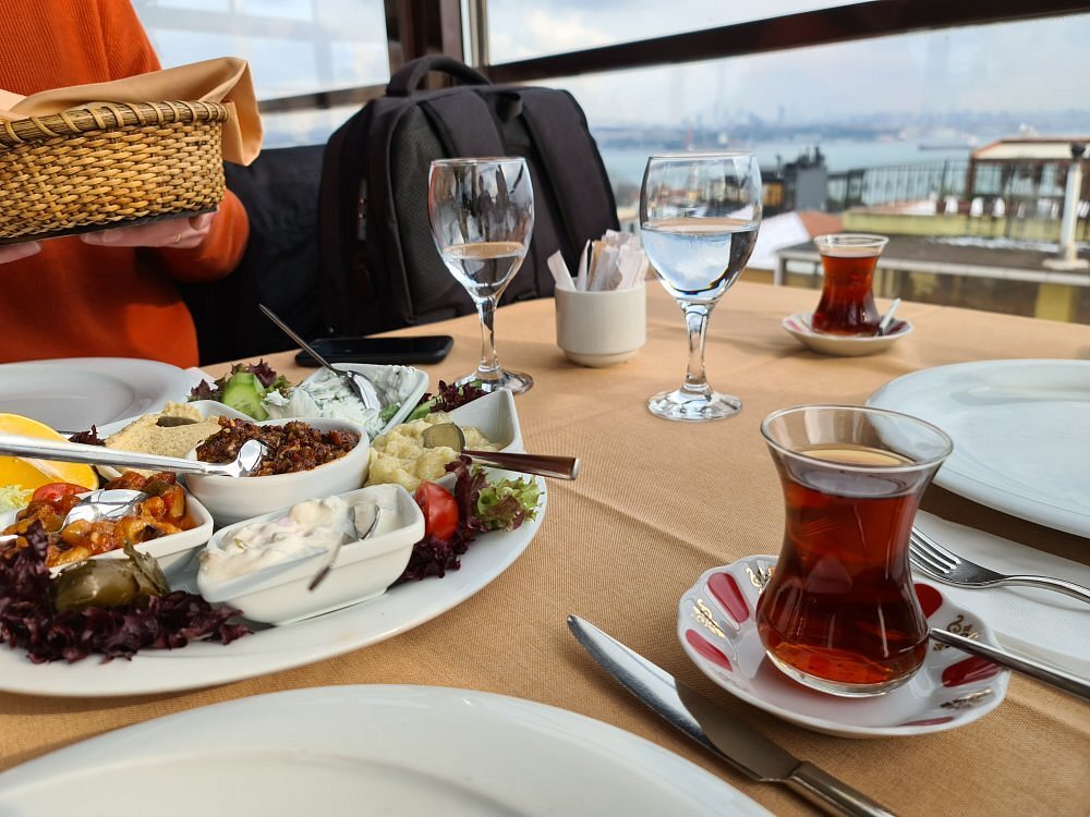 مطعم سفن هيلز إسطنبول