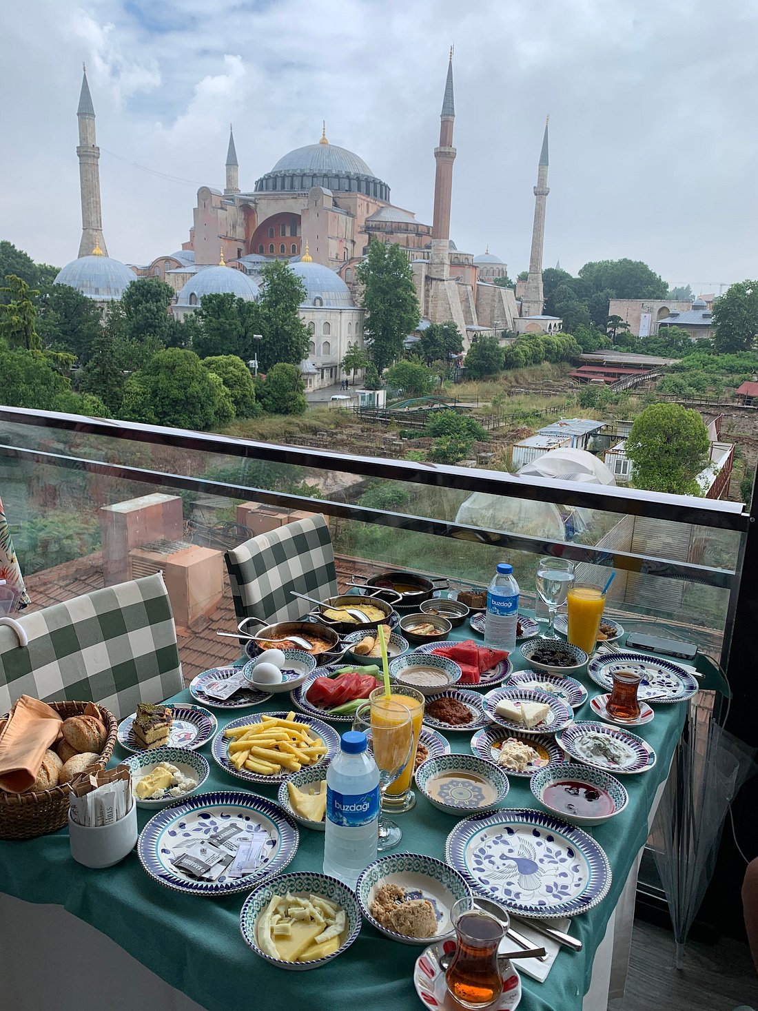 مطعم سفن هيلز إسطنبول